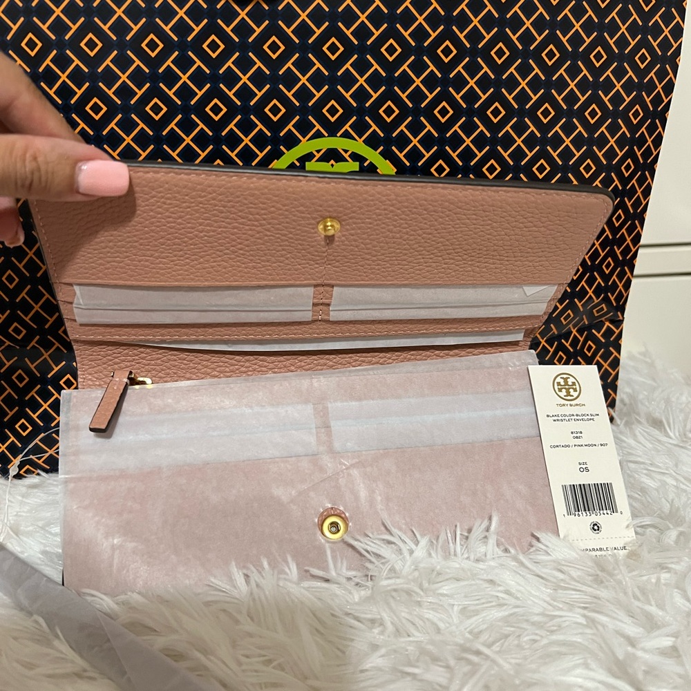 Authentic Tory Burch Blake Color-Block Slim Wristlet Envelope Brand New- Brown - Picture 3 of 8